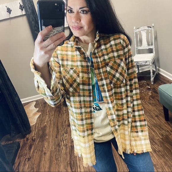 SMALL Bleached Plaid Flannel / Shacket - Picture 8 of 13